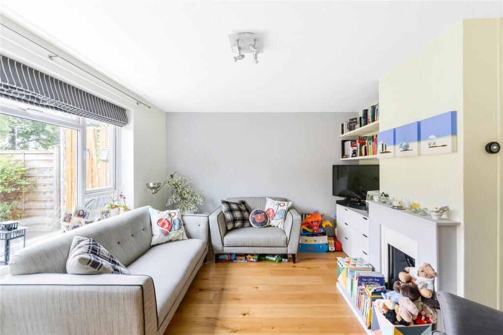 Main image of property: Deeside Road, London, SW17