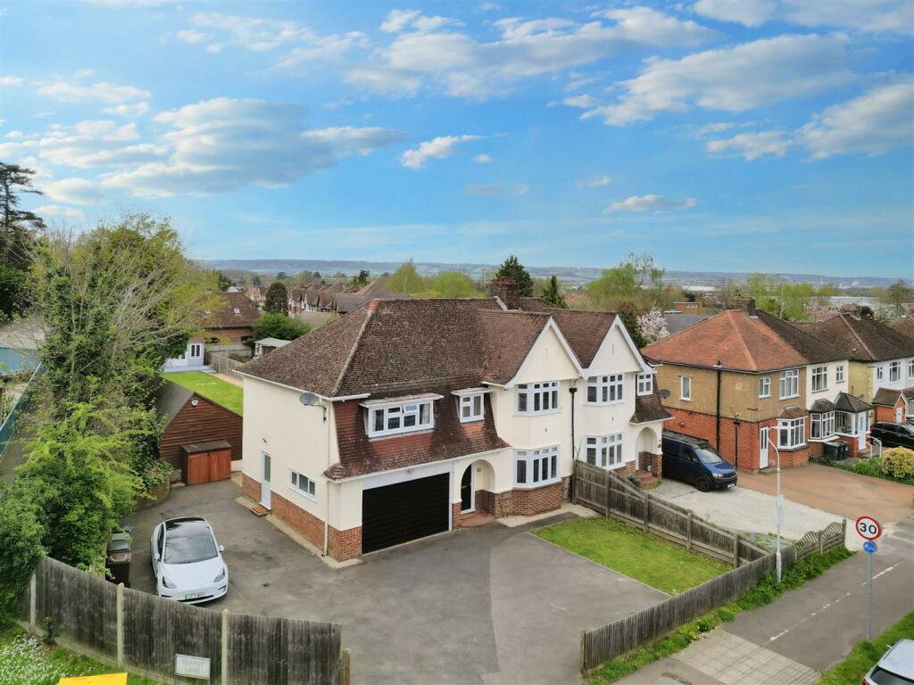 6 bedroom semidetached house for sale in Teapot Lane, Aylesford, ME20