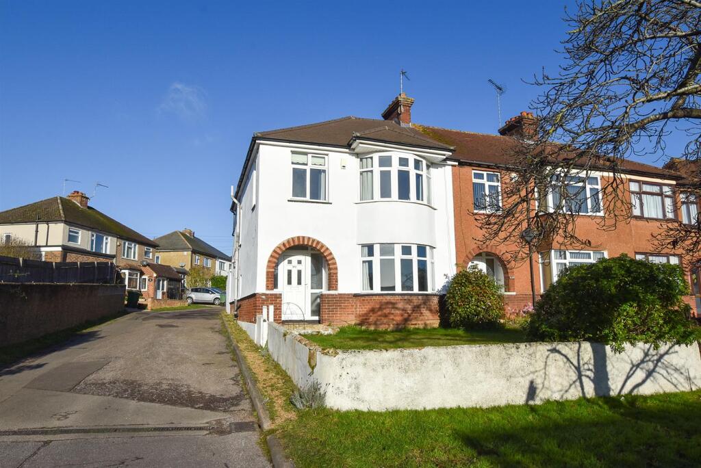 Main image of property: Tonbridge Road, Maidstone