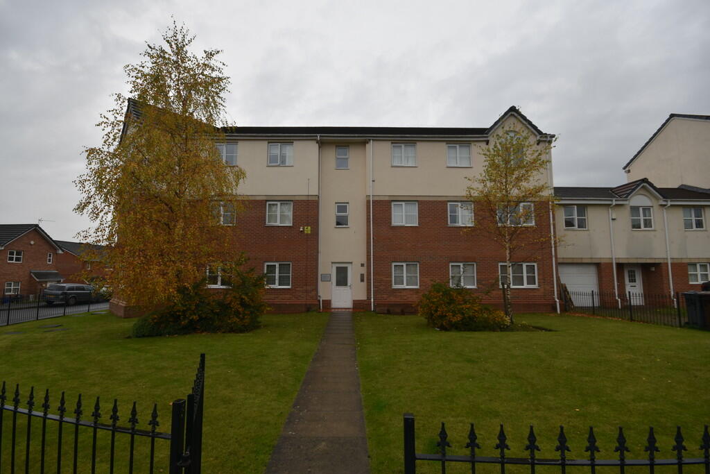 2 bedroom apartment for rent in Blueberry Avenue, New Moston, M40 0GF, M40