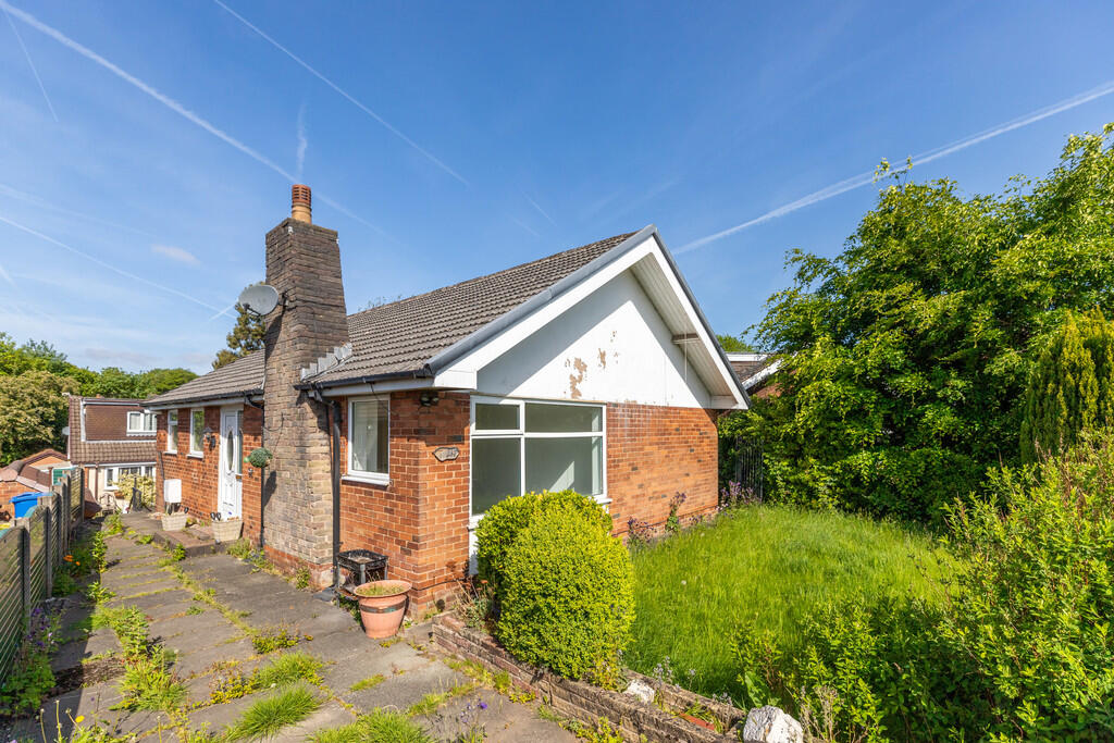 Main image of property: Middleton Close, Radcliffe, M26 4JU