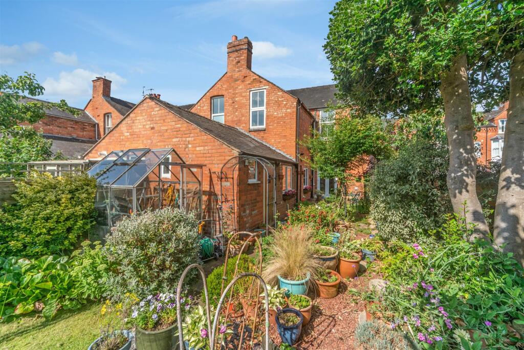 Additional property image - Albany Road, Stratford-Upon-Avon