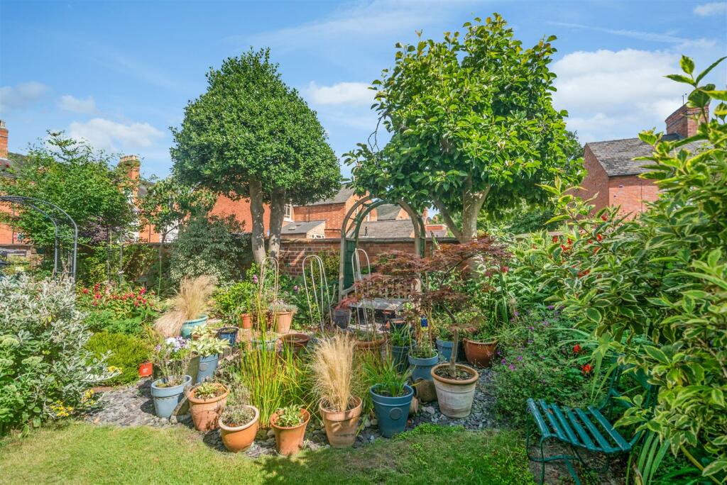 Additional property image - Albany Road, Stratford-Upon-Avon