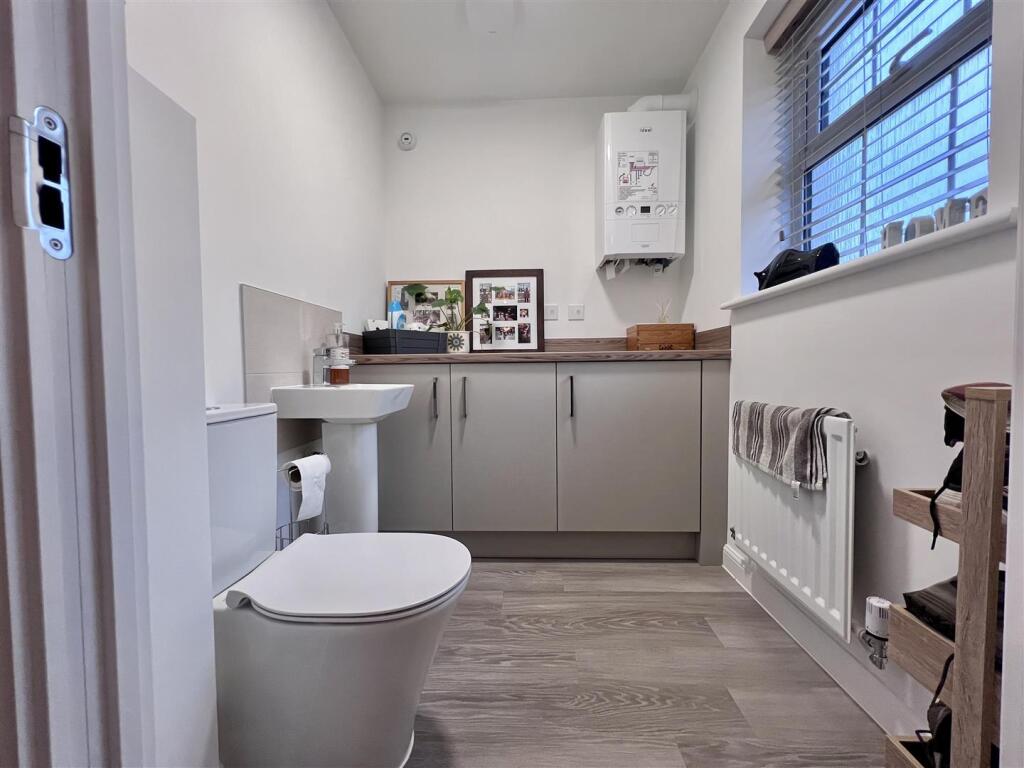 Additional property image - Whittington Way, Stratford Upon Avon