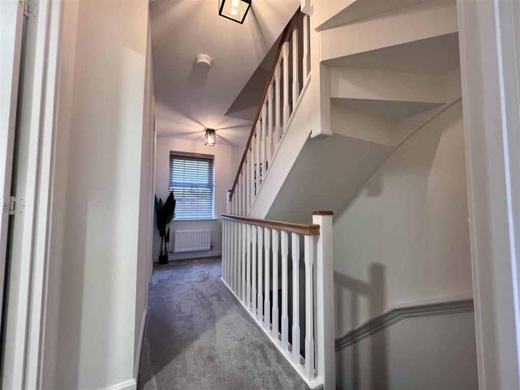 Additional property image - Whittington Way, Stratford Upon Avon