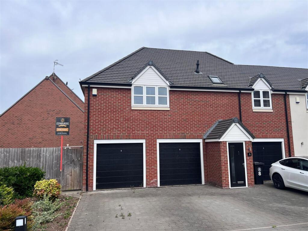 Main image of property: Kingsley Close, Stratford-Upon-Avon