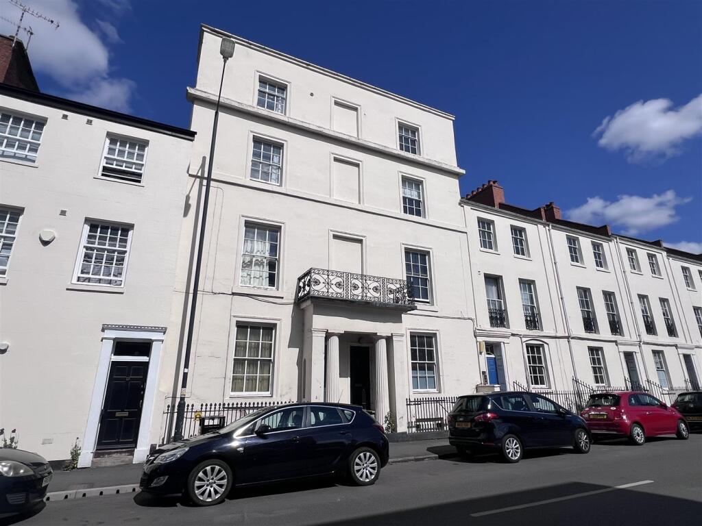 Main image of property: 15 Brunswick Street, Leamington Spa