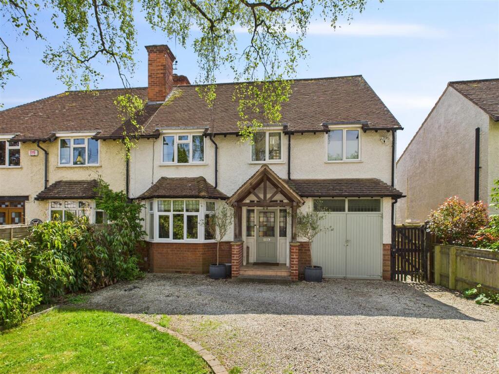 Main image of property: Loxley Road, Stratford-Upon-Avon