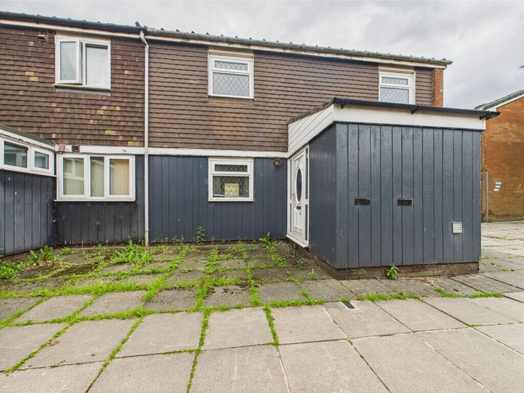 3 bedroom end of terrace house