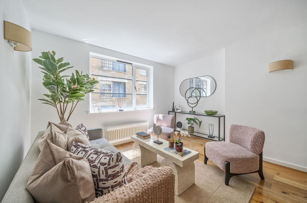 Main image of property: Tanners Yard, Long Lane, SE1