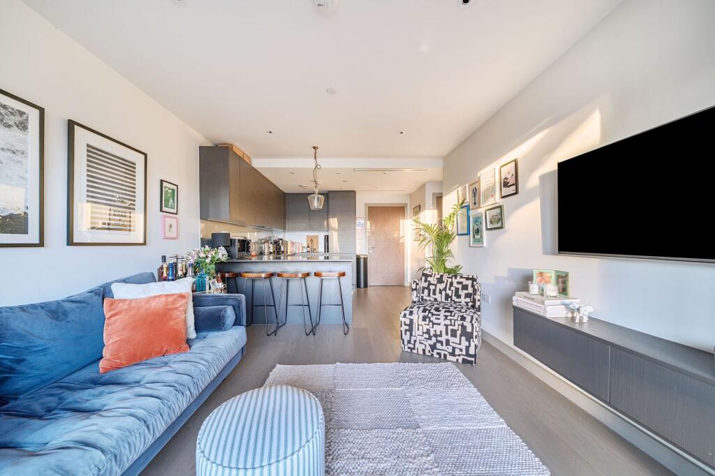 Main image of property: Taper Building, Long Lane, SE1