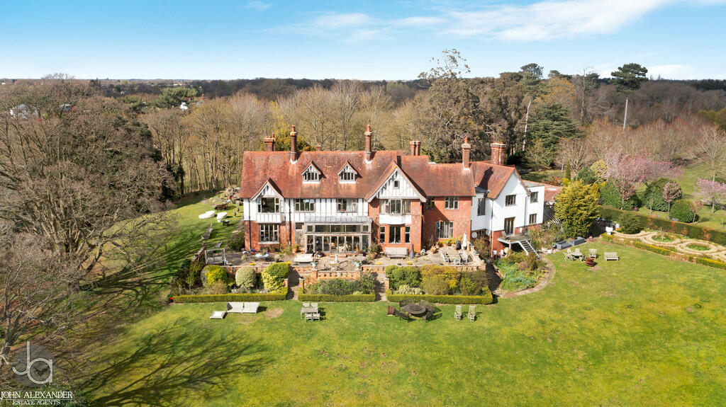 11 bedroom manor house for sale in Alresford, Colchester, CO7