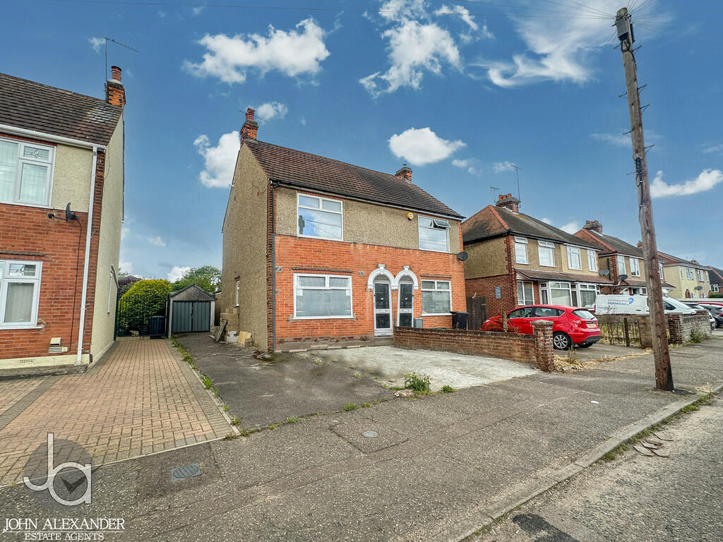 3 bedroom semidetached house for sale in Cavendish Avenue, Colchester, CO2