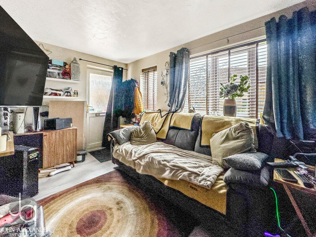 Additional property image - Kinlett Close, Highwoods