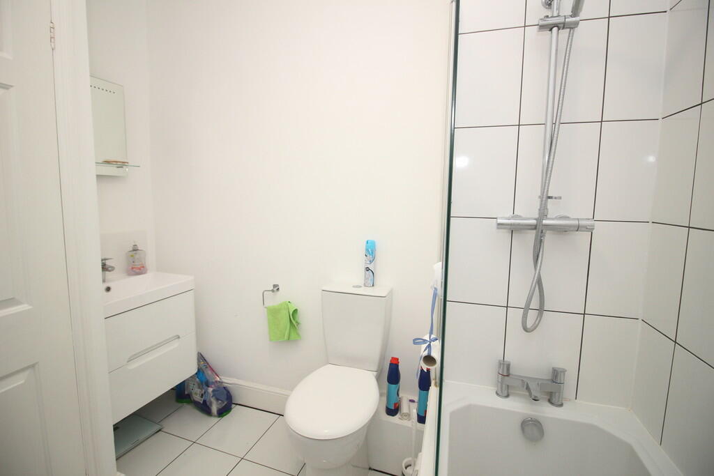 Additional property image - Upper East Hayes, Bath