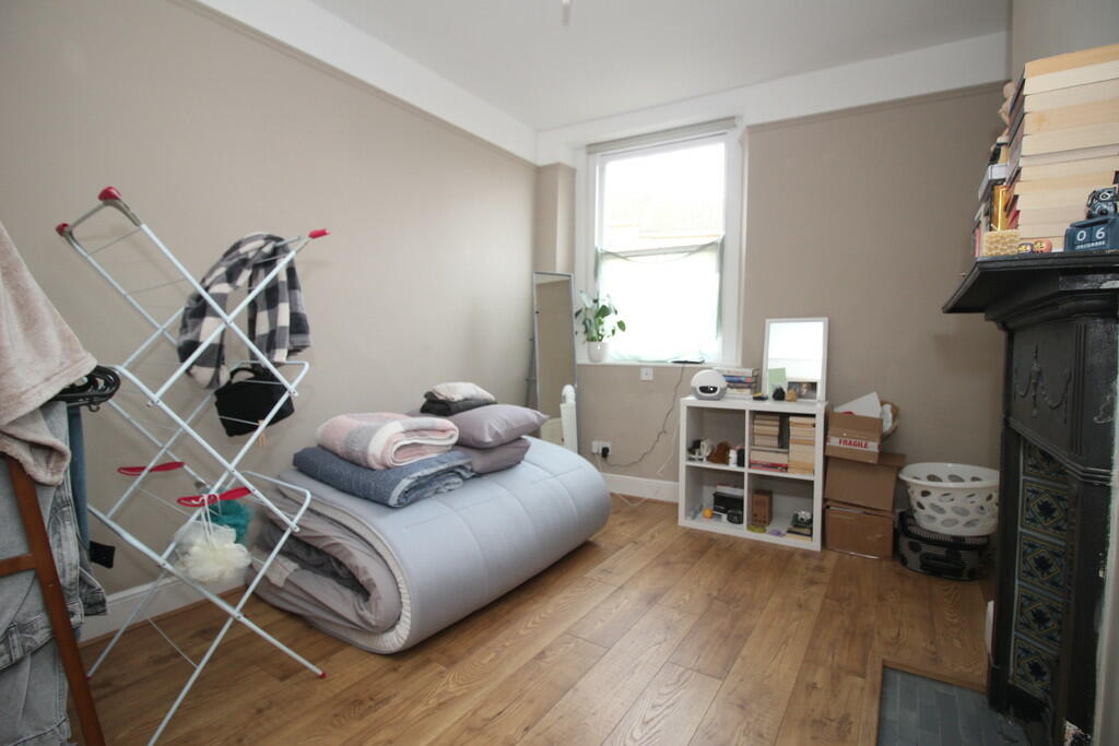 Additional property image - Upper East Hayes, Bath