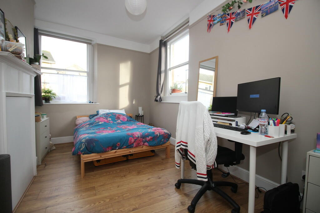 Additional property image - Upper East Hayes, Bath