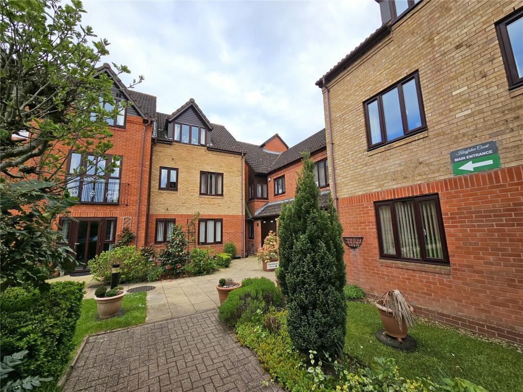 1 bedroom apartment for sale in Kingfisher Court, Woodfield Road