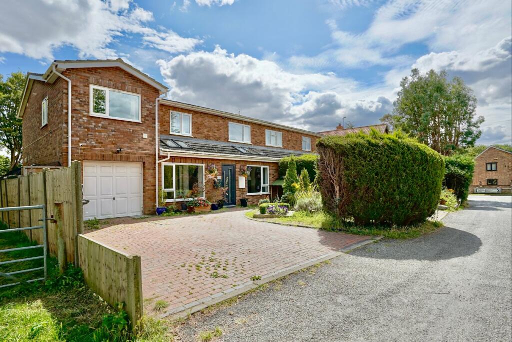 4 bedroom semidetached house for sale in Station Road, Tilbrook