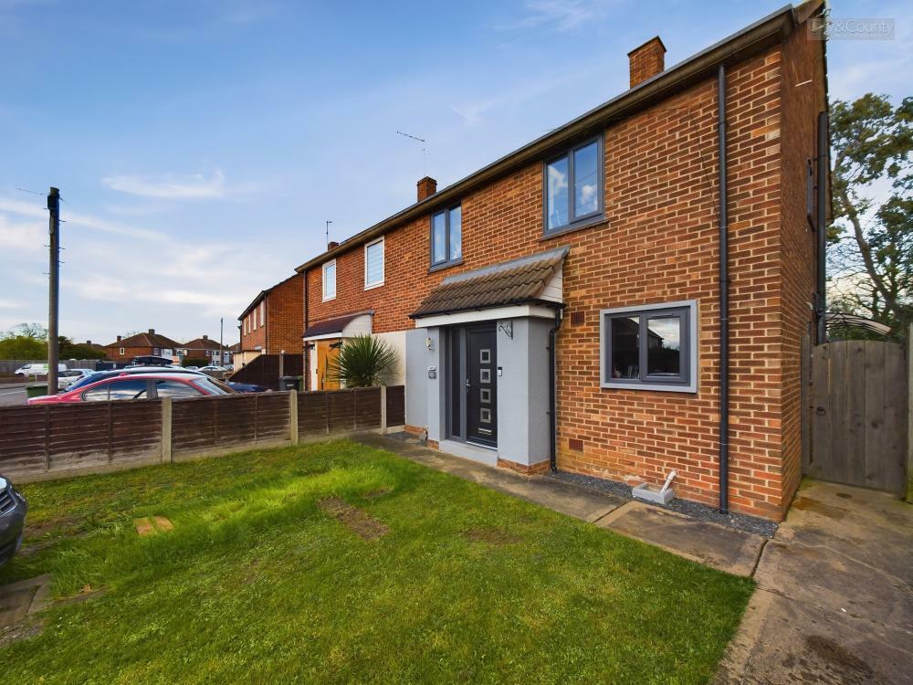 3 bedroom semidetached house for sale in Arundel Road, Peterborough, PE4