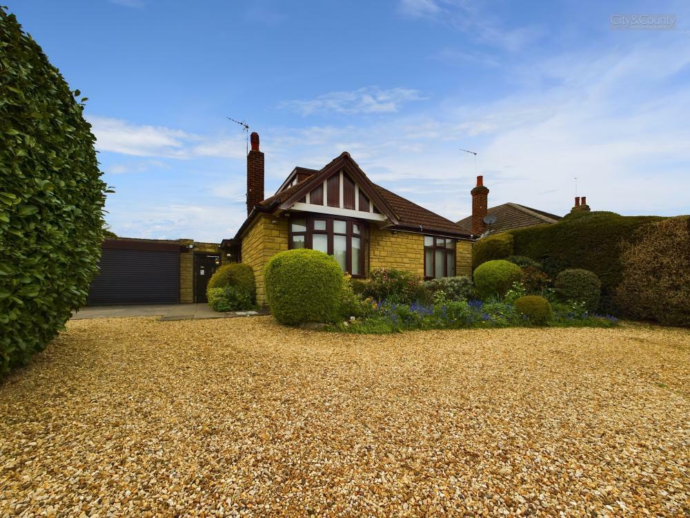 3 bedroom chalet for sale in Eye Road, Peterborough, PE1