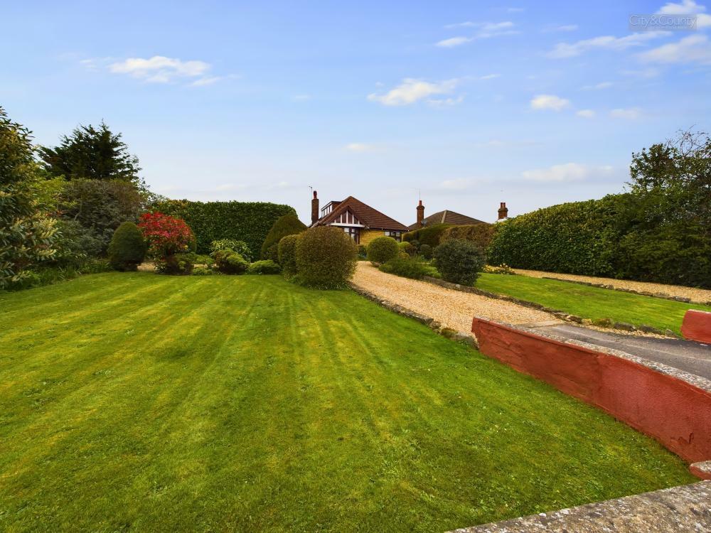 3 bedroom chalet for sale in Eye Road, Peterborough, PE1