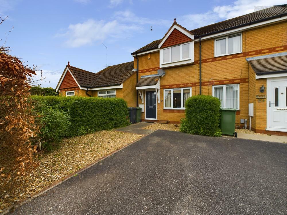 2 bedroom terraced house for sale in Portchester Close, Peterborough, PE2