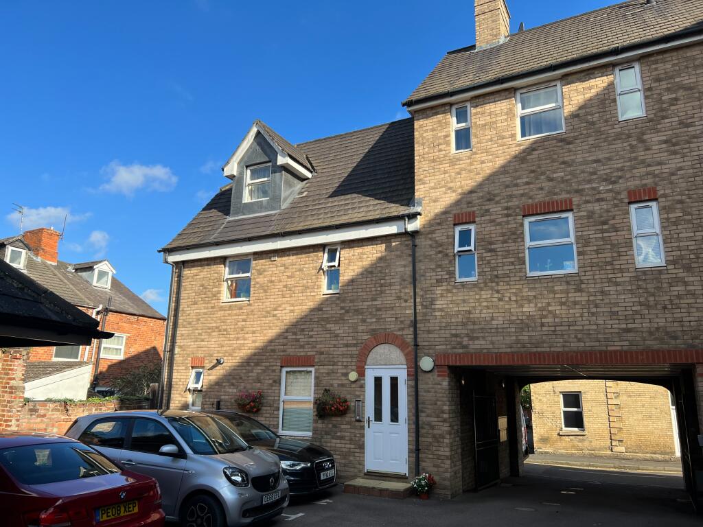 Main image of property: Montanari Court, Avenue Road, Grantham, NG31