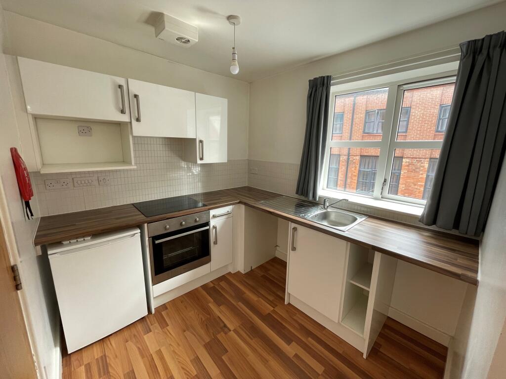 Main image of property: Clyde Court, Leicester, LE1 2AW