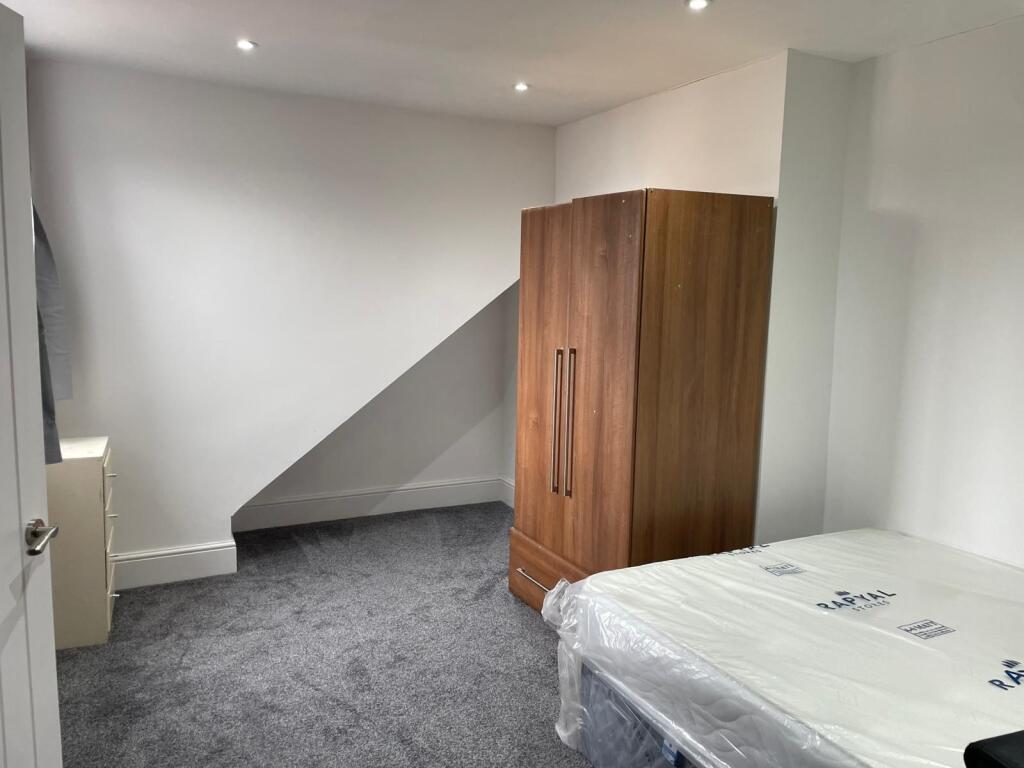 Main image of property: Upperton Road, Leicester, LE3 0HB