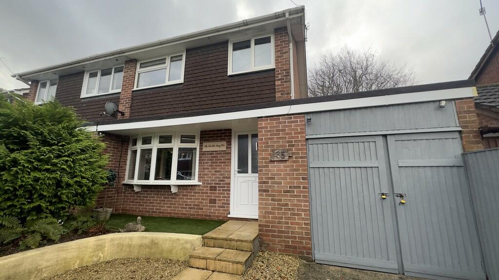 3 bedroom semidetached house for sale in Manor Gardens, Kewstoke, BS22
