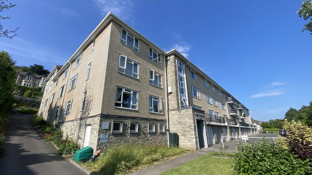 2 bedroom apartment for sale in Knightstone Court, Shrubbery Avenue