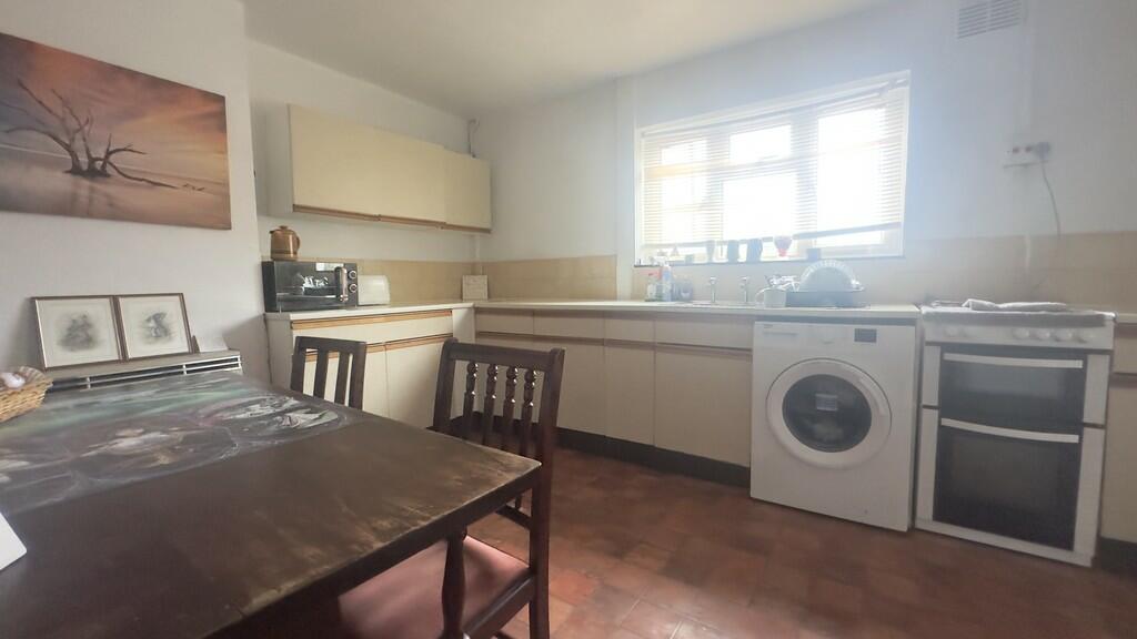 Additional property image - Byron Road, Locking Village
