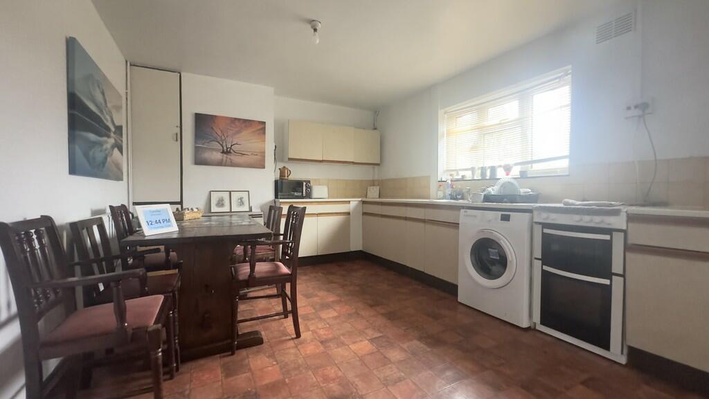 Additional property image - Byron Road, Locking Village