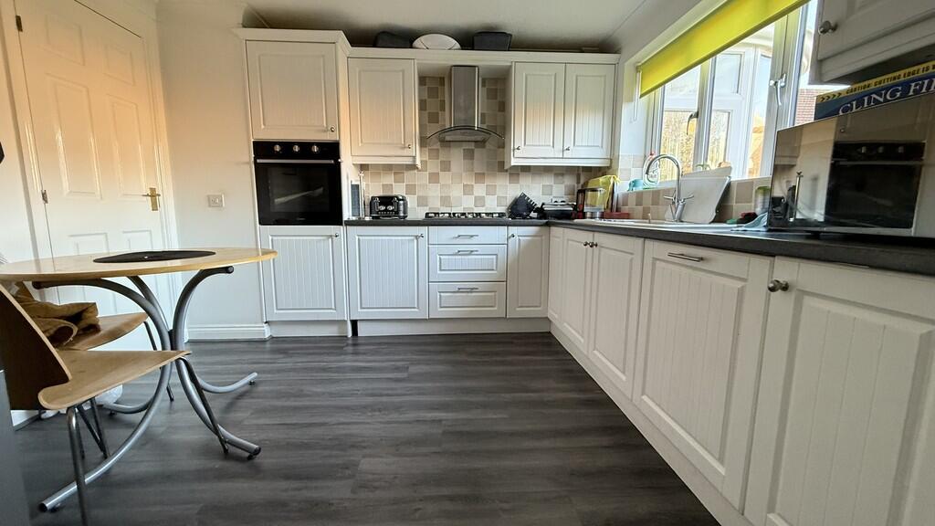 Additional property image - The Cornfields, Wick St. Lawrence, Weston-super-Mare