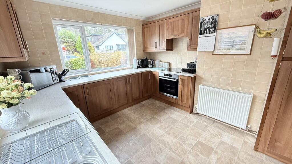 Additional property image - Cliff Road, Worlebury, Weston-super-Mare