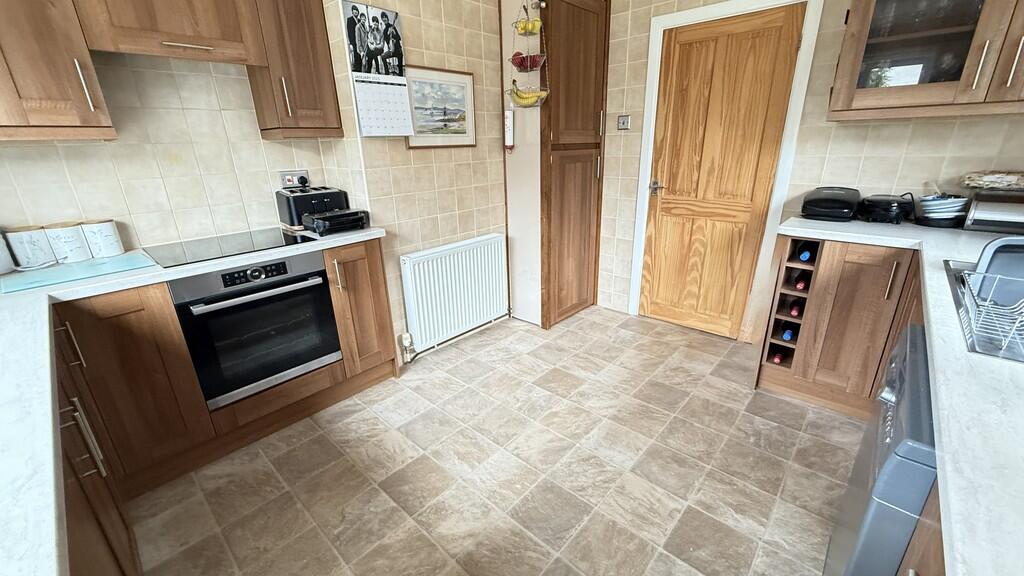 Additional property image - Cliff Road, Worlebury, Weston-super-Mare