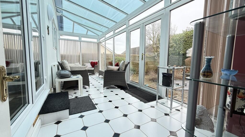 Additional property image - Cliff Road, Worlebury, Weston-super-Mare