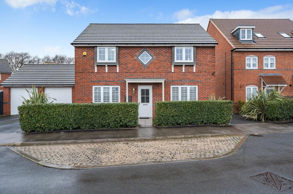 4 bedroom detached house for sale in Vespasian Way, North Hykeham