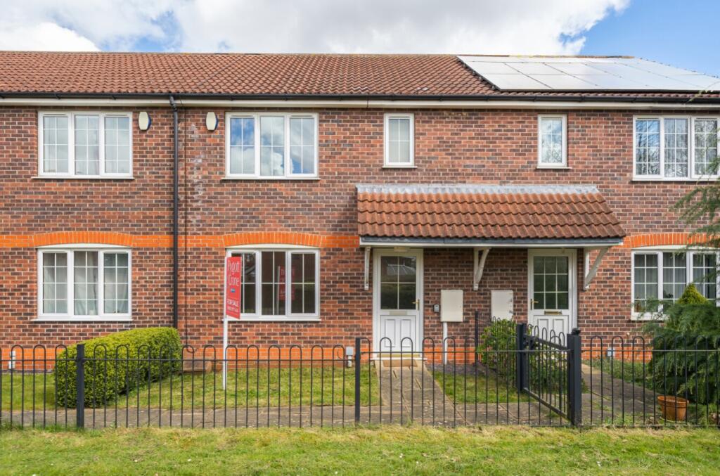 3 bedroom terraced house for sale in Whitefriars Road, Lincoln