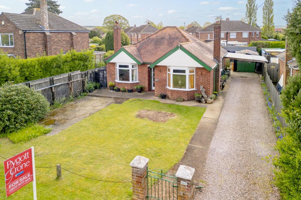 2 bedroom detached bungalow for sale in Hykeham Road, Lincoln