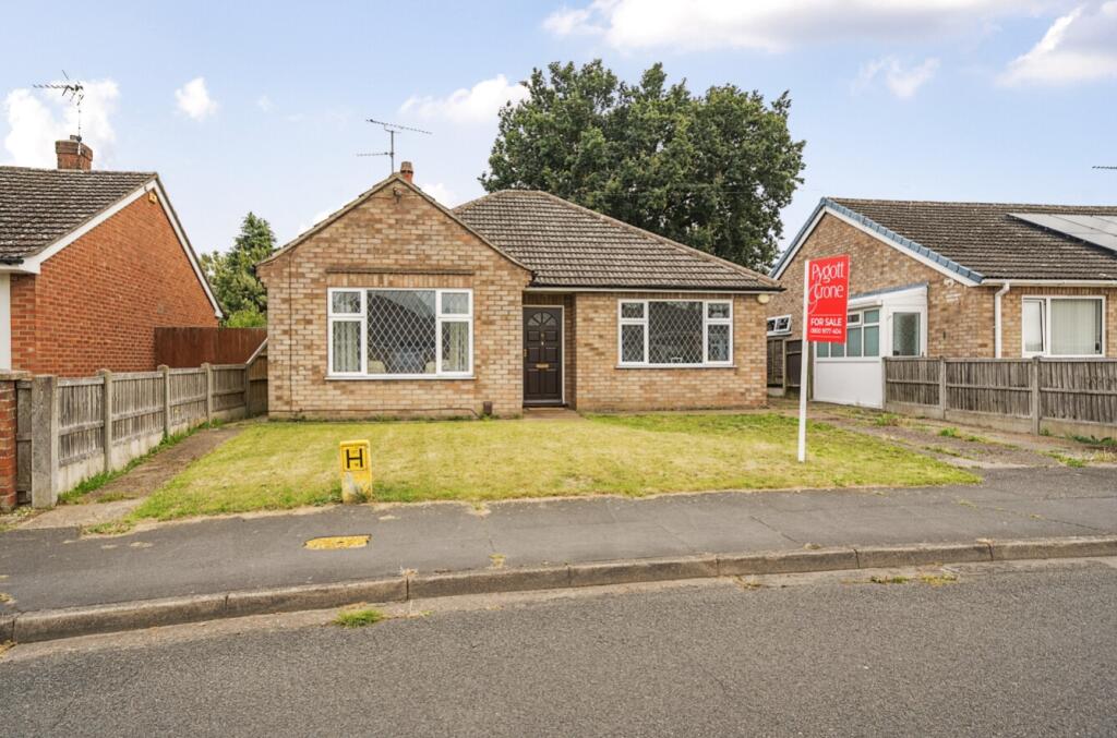 Main image of property: St. Hughs Drive, North Hykeham, Lincoln, Lincolnshire, LN6