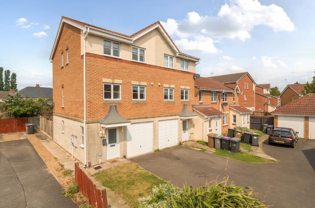 Main image of property: Hadrians Road, Bracebridge Heath, Lincoln, Lincolnshire, LN4