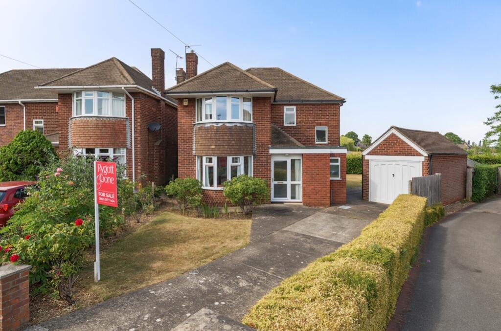 Main image of property: Broadway Close, Lincoln, Lincolnshire, LN2