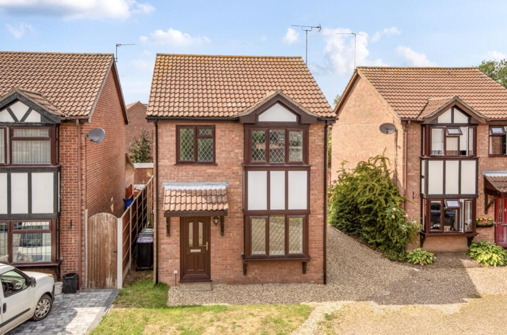 Main image of property: Holmes Field, Bassingham, Lincoln, Lincolnshire, LN5