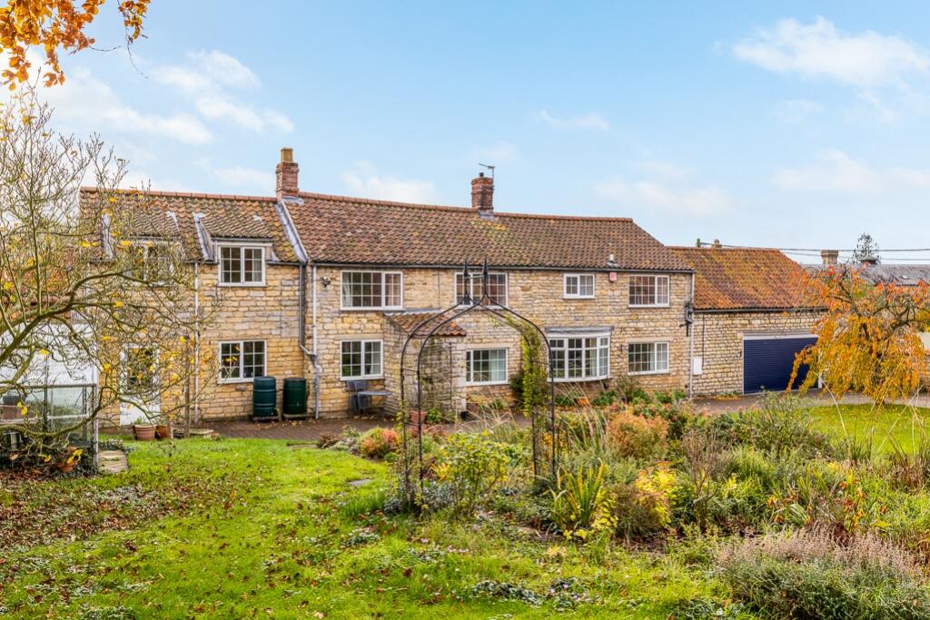 Main image of property: High Street, Wellingore, Lincoln, Lincolnshire, LN5