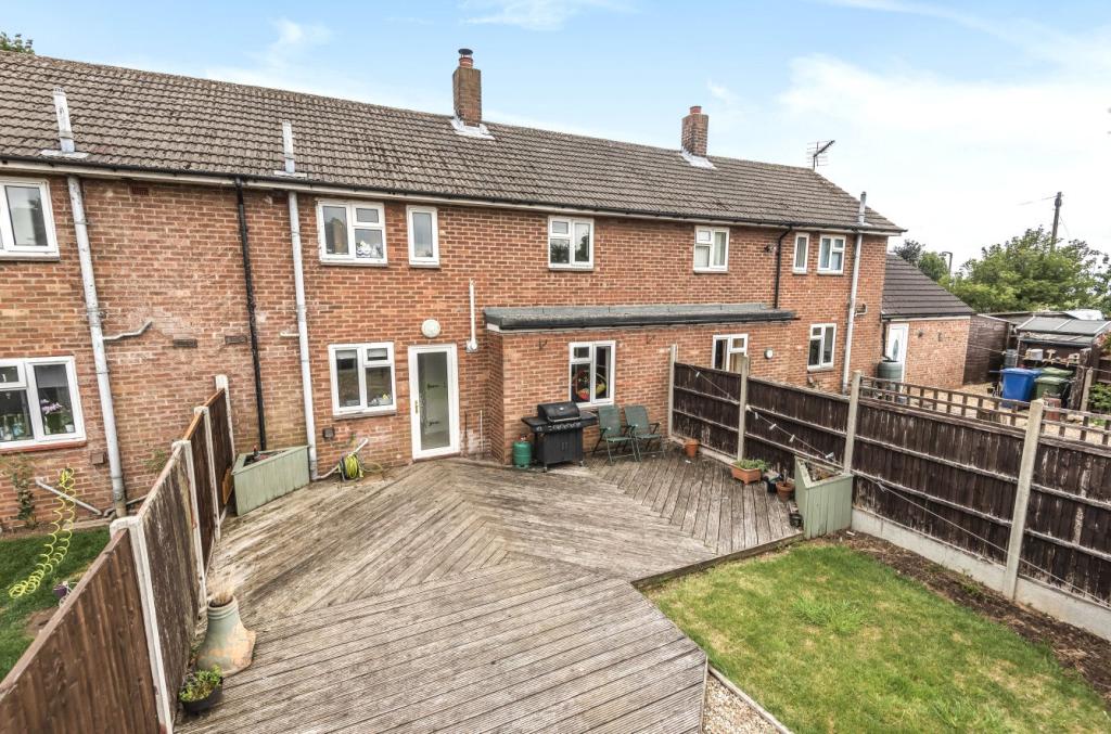 2 bedroom terraced house for sale in Rutland Way, Scampton, LN1