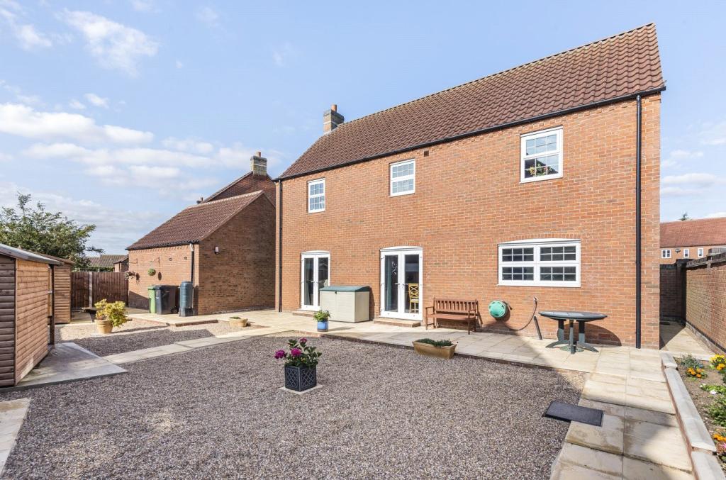 5 bedroom detached house for sale in St Lawrence Drive, Bardney, LN3