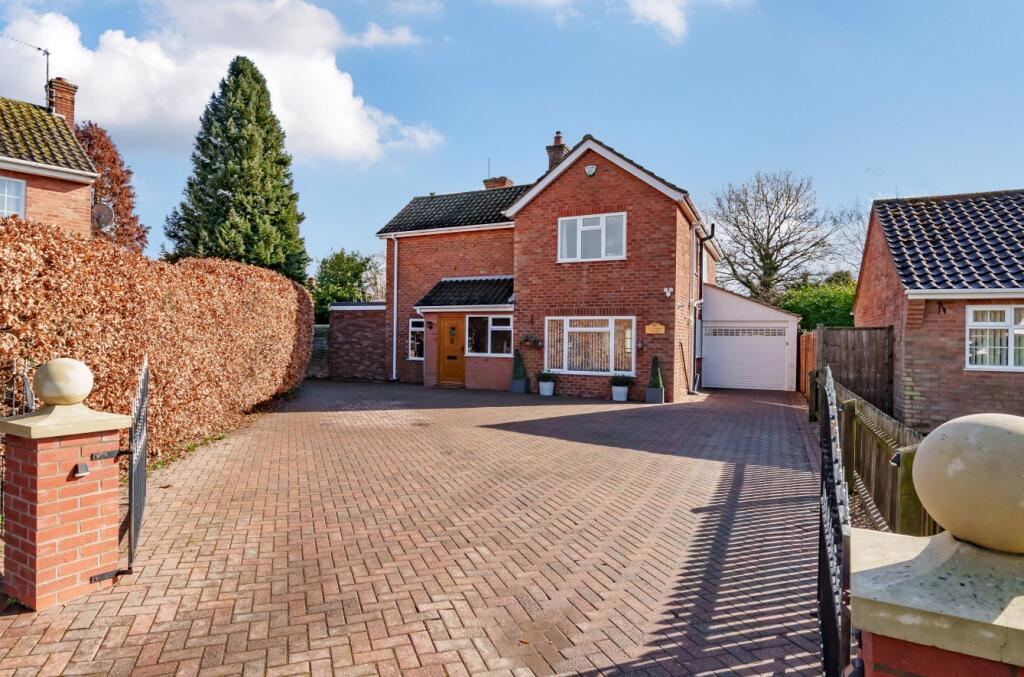 4 bedroom detached house for sale in Allington Garden, Boston