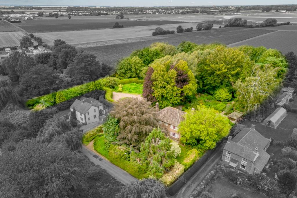 3 bedroom detached house for sale in Hawthorn Hill, Dogdyke, Lincs, , LN4